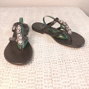 Brighton 'Abba' women's black leather jeweled strappy thong sandals sz 8.5 M